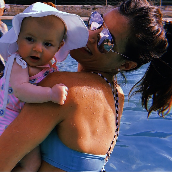 Meet your Posher, Aliza - Picture 1 of 1